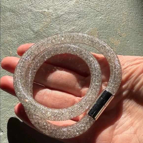 Swarovski Stardust Magnetic Bracelet never worn with box. See all pictures FIRM - Picture 5 of 8